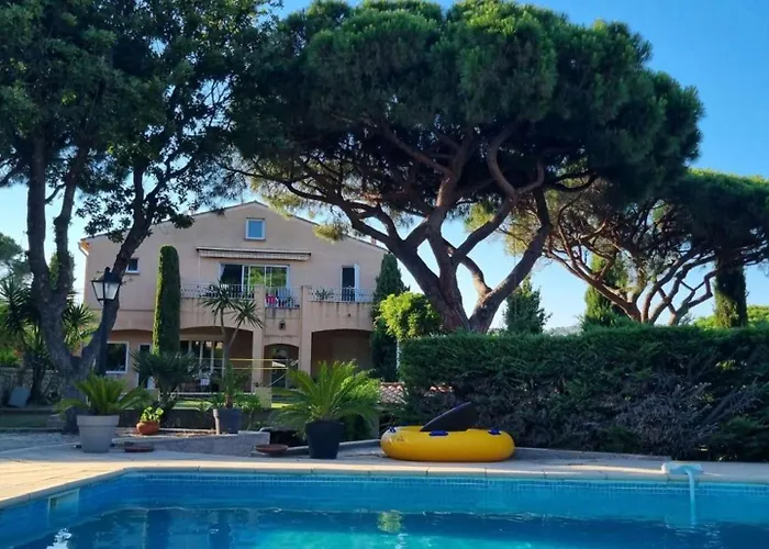 Sm075-034 Sainte Maxime Semaphore De T4 Avec Piscine Terrasse Apartamento *