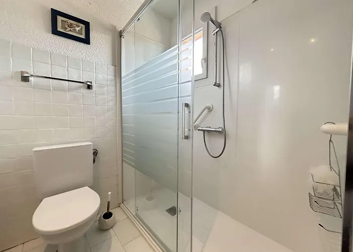 Sm075-034 Maxime Semaphore De T4 Avec Piscine Terrasse Daire Sainte-Maxime