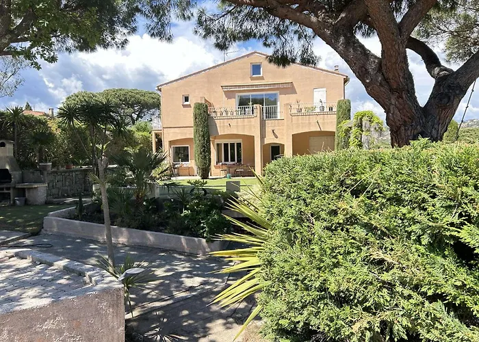 Apartment Sm075-034 Sainte Maxime Semaphore De T4 Avec Piscine Terrasse Sainte-Maxime