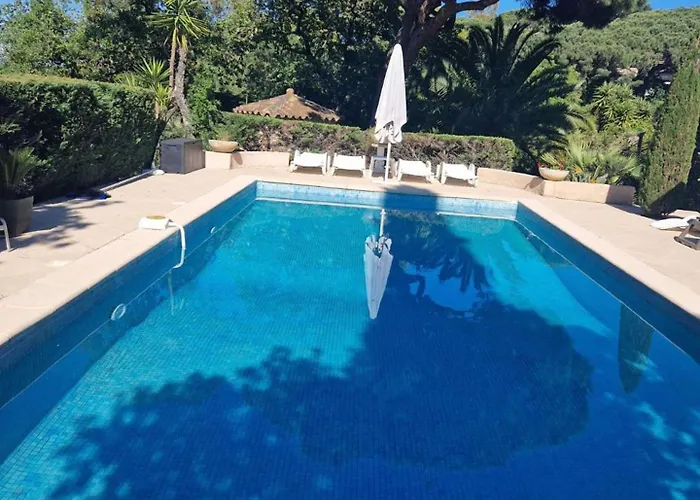 Sm075-034 Maxime Semaphore De T4 Avec Piscine Terrasse * Sainte-Maxime