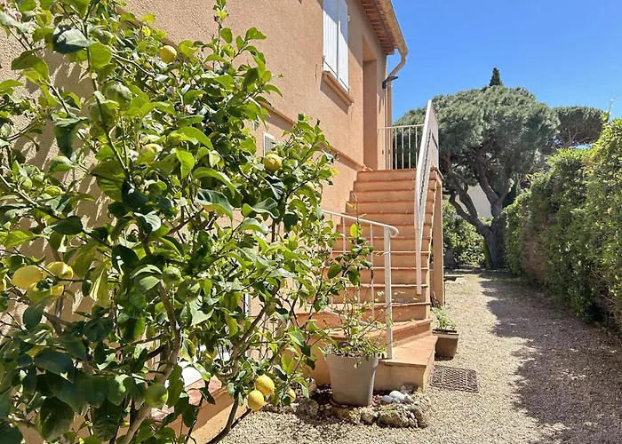 Sm075-034 Sainte Maxime Semaphore De T4 Avec Piscine Terrasse Apartamento *